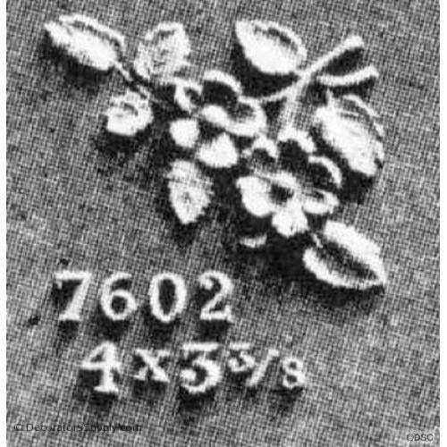 Floral Spandrel - Right - 3 3/8H X 4W - 1/4Relief-appliques-for-woodwork-furniture-Decorators Supply